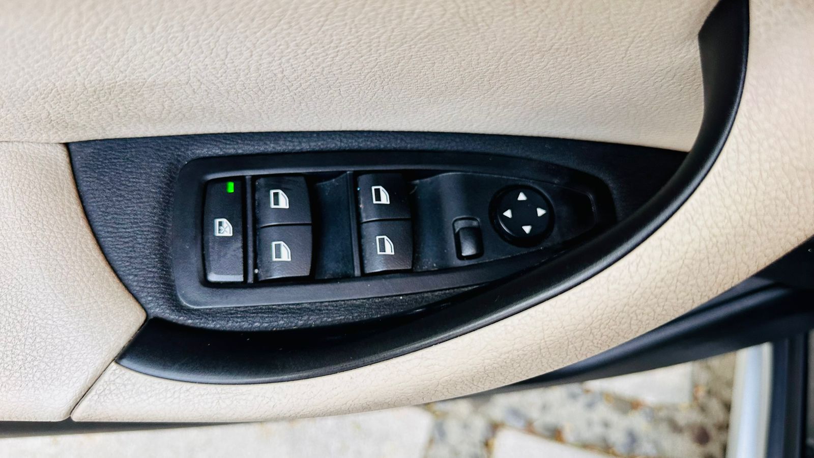 B12008 (34)