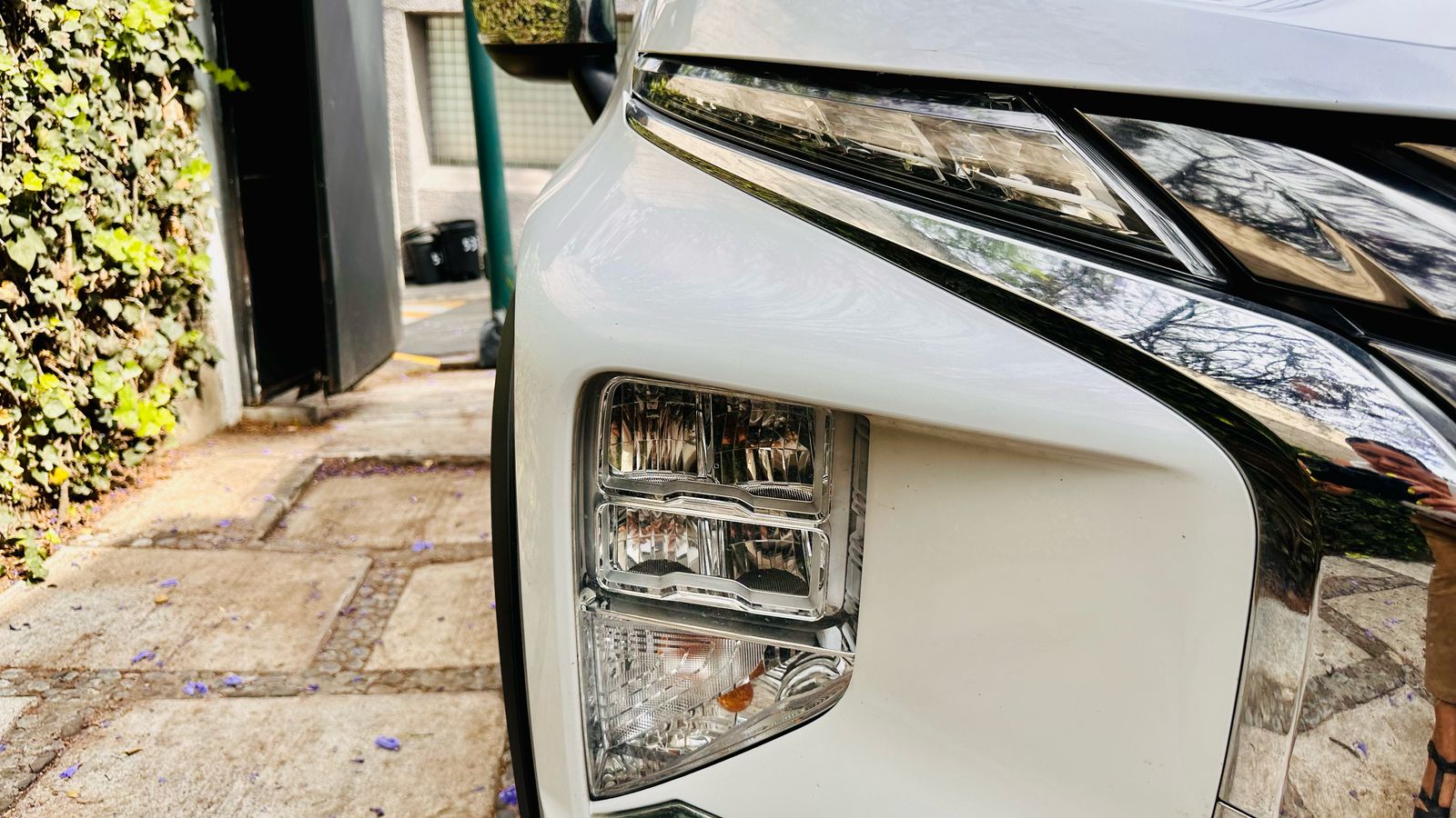 
								MITSUBISHI XPANDER CROSS LIMITED 2023 full									