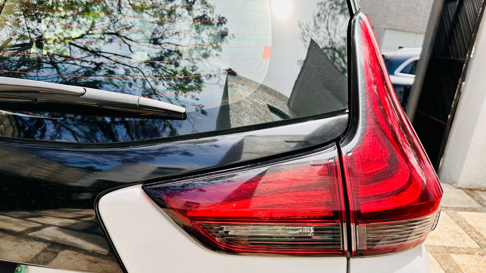 
								MITSUBISHI XPANDER CROSS LIMITED 2023 full									